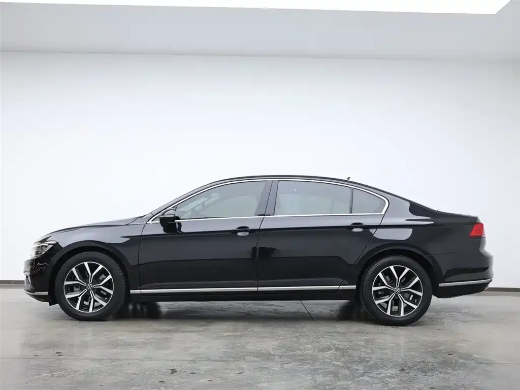 Volkswagen Magotan 2022 из CN, фото 4