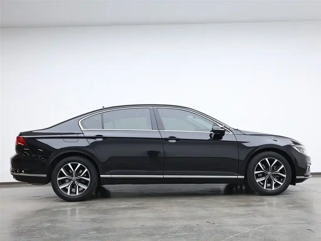 Volkswagen Magotan 2022 из CN, фото 5