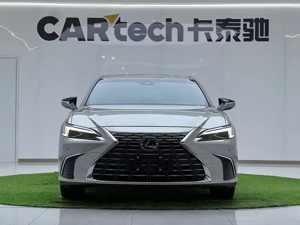 Lexus ES 2025 из CN, фото 4