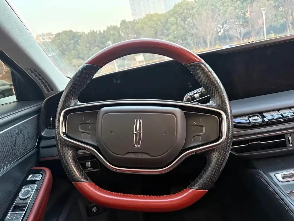 Lincoln Z 2023 из CN, фото 5
