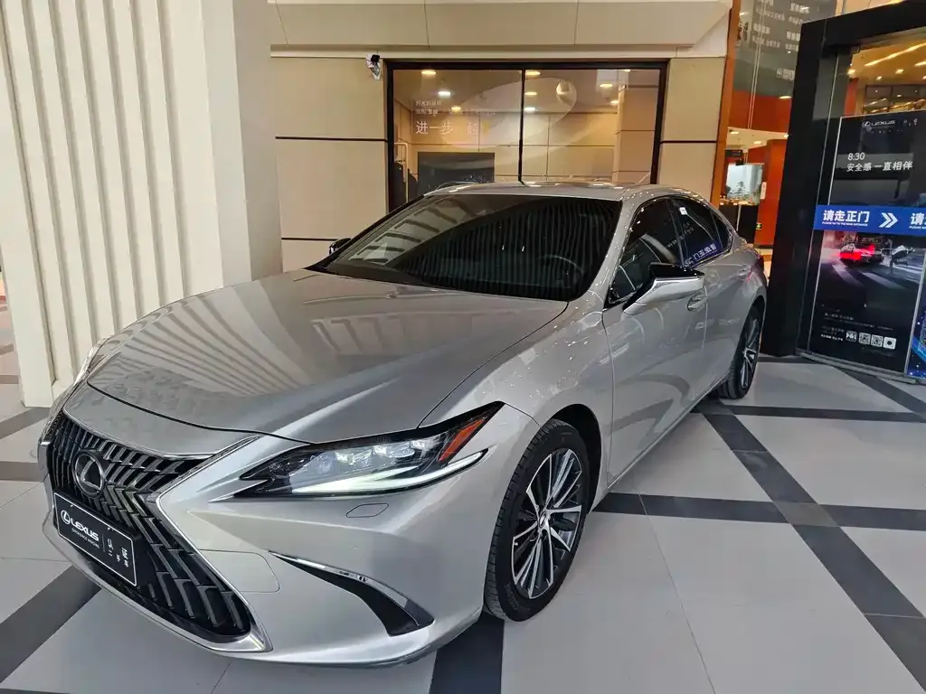 Lexus ES 2024 из CN, фото 1