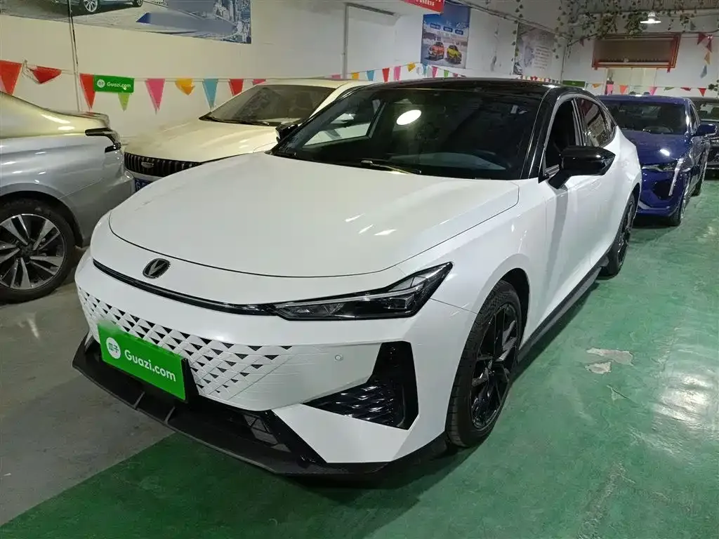 Changan UNI-V 2025 из CN, фото 1