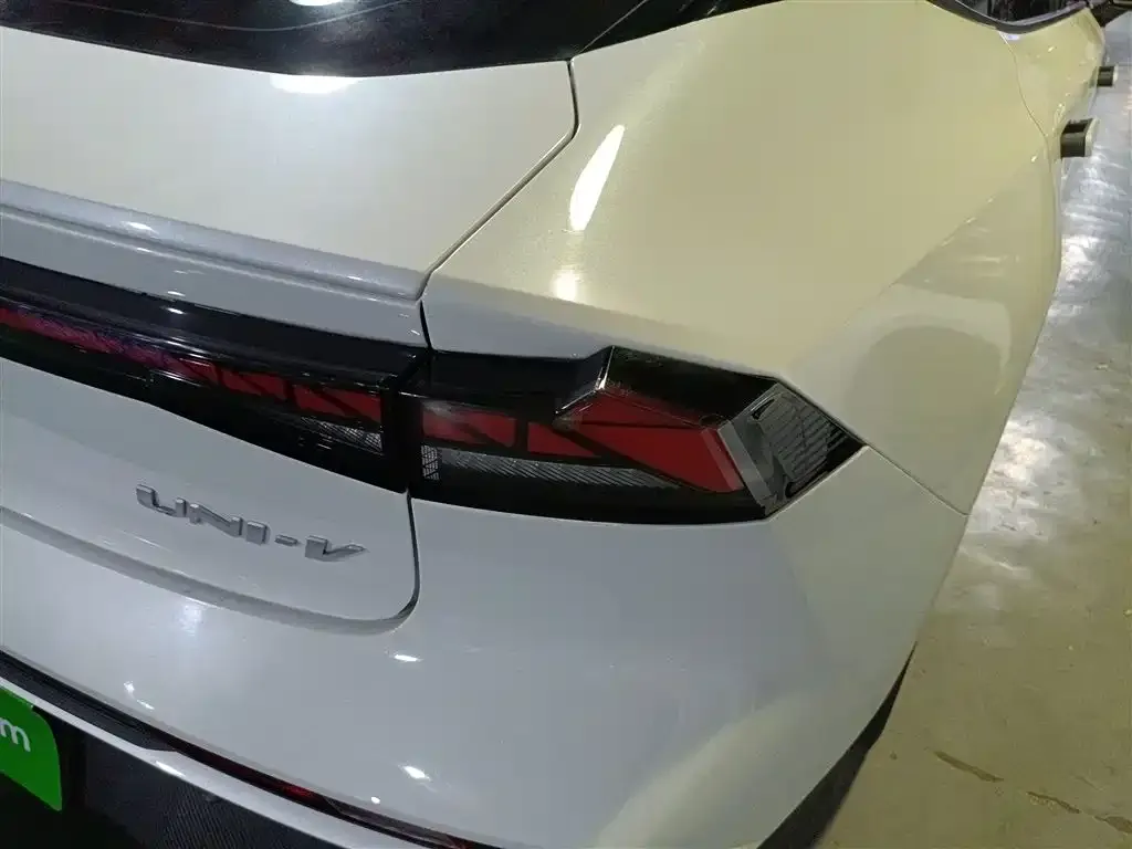 Changan UNI-V 2025 из CN, фото 8