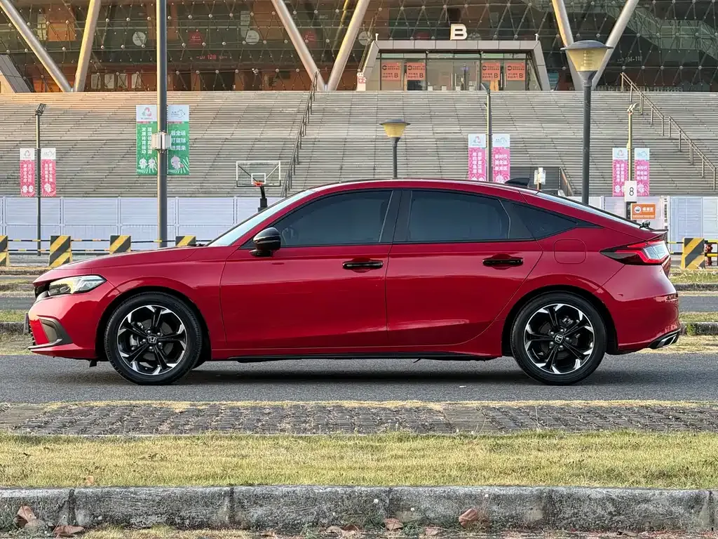 Honda Civic 2023 из CN, фото 7