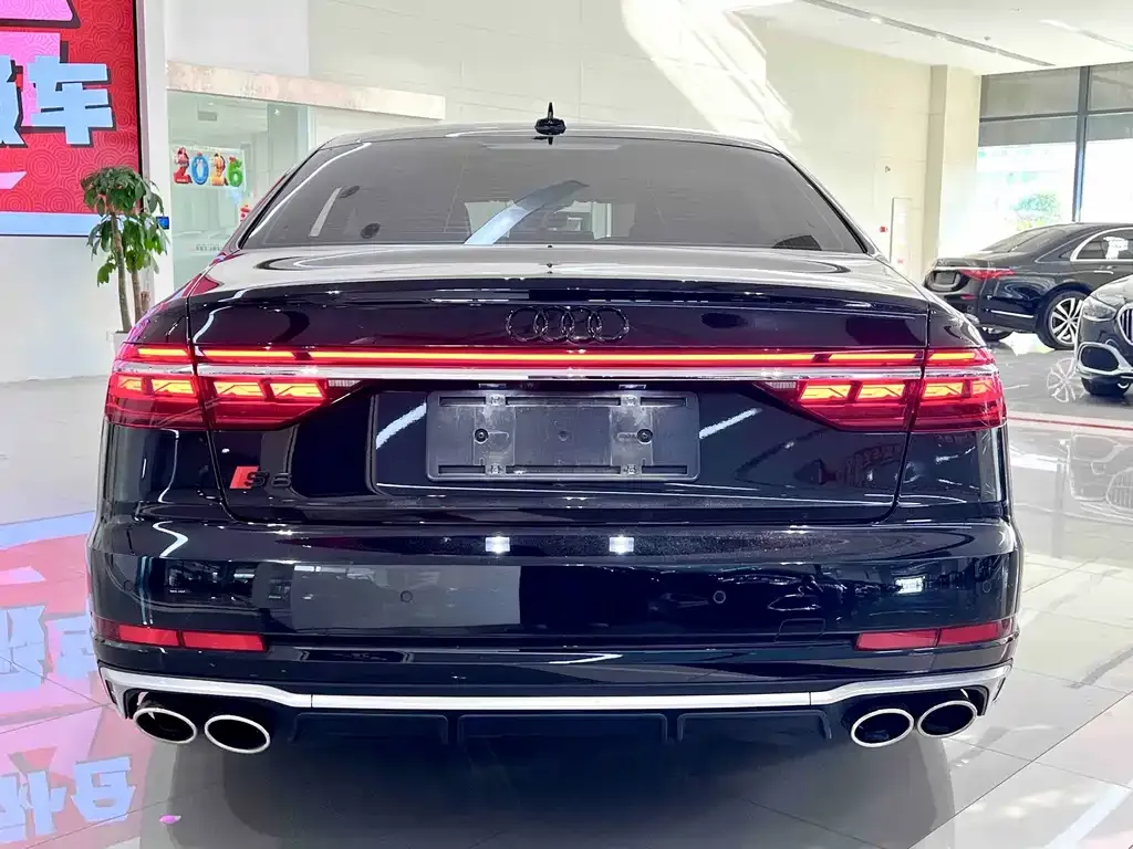 Audi A8 2024 из CN, фото 7