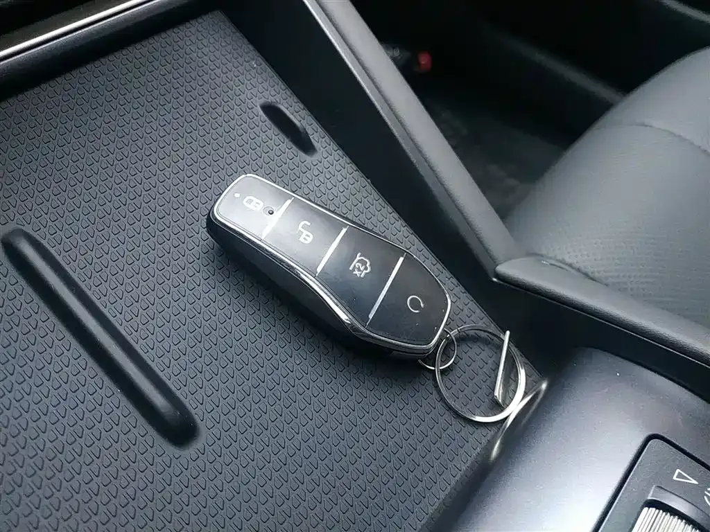 BYD Qin L 2025 из CN, фото 10
