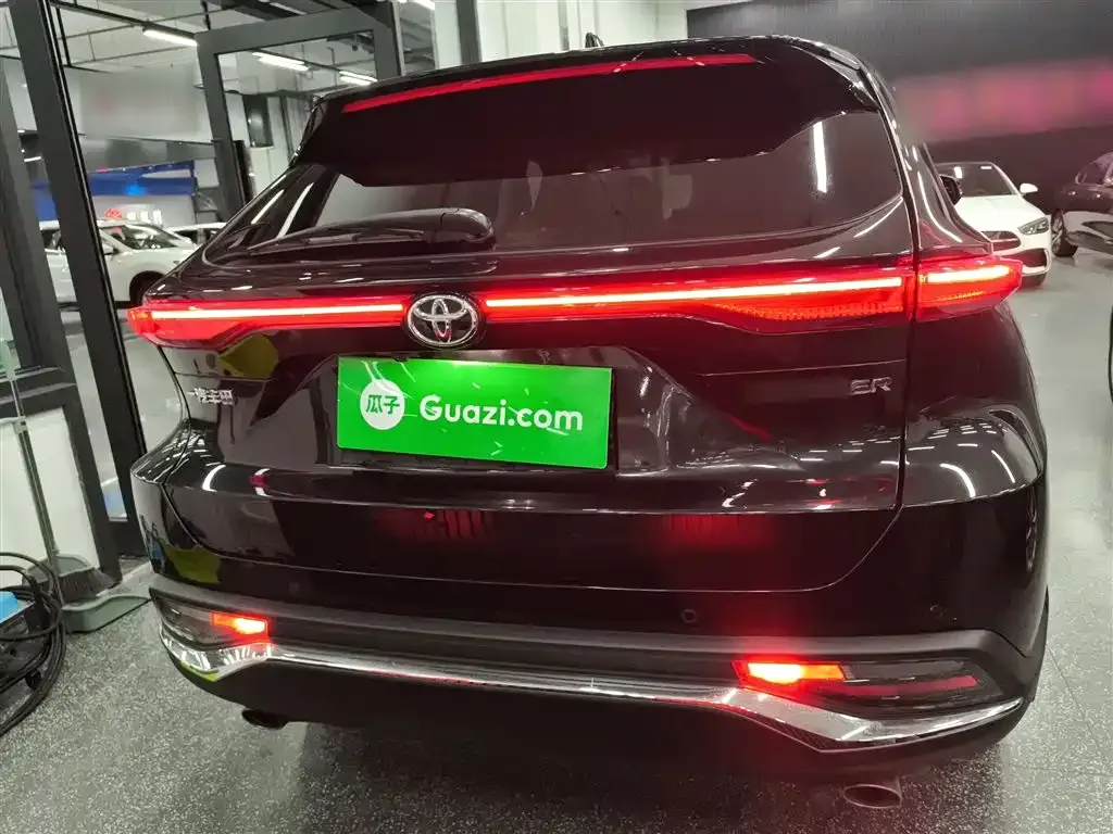 Toyota Harrier 2022 из CN, фото 3