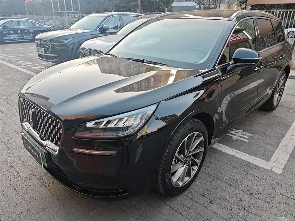Lincoln Corsair Hybrid