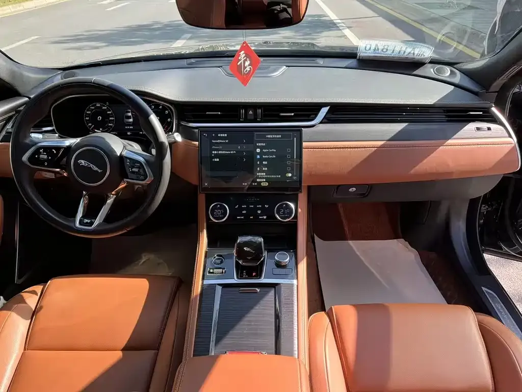 Jaguar XFL 2022 из CN, фото 9