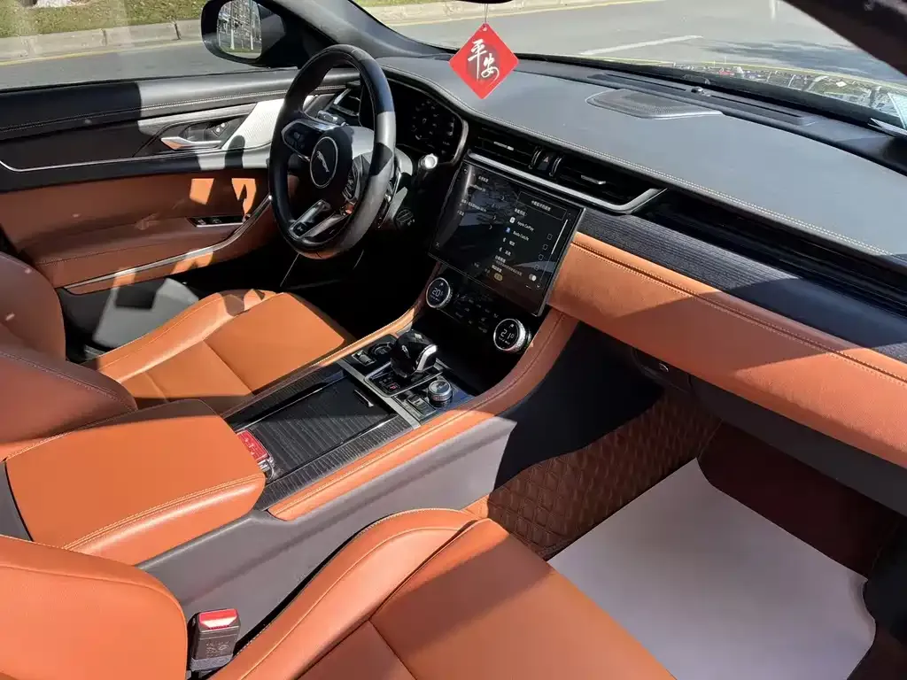 Jaguar XFL 2022 из CN, фото 4