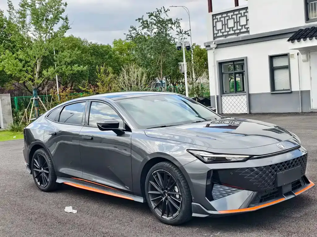 Changan UNI-V 2024 из CN, фото 5