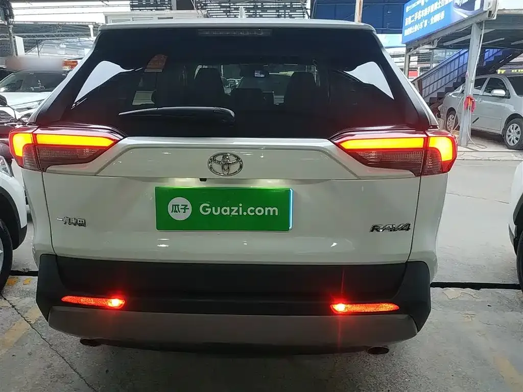 Toyota RAV4 2021 из CN, фото 6