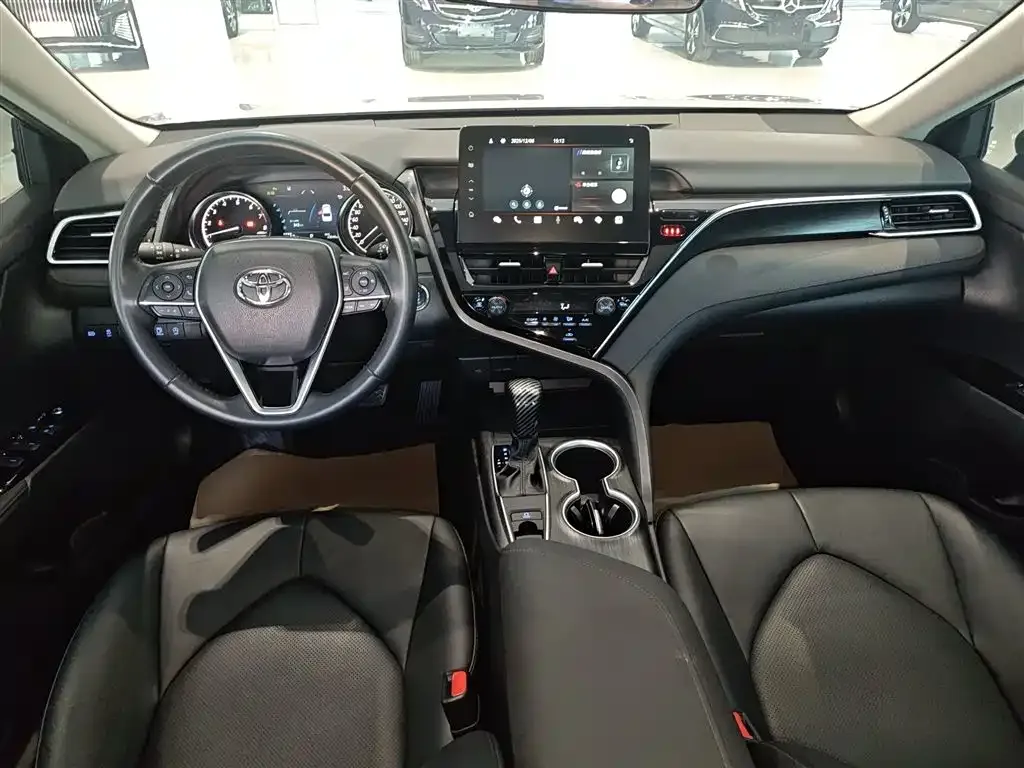 Toyota Camry 2021 из CN, фото 10