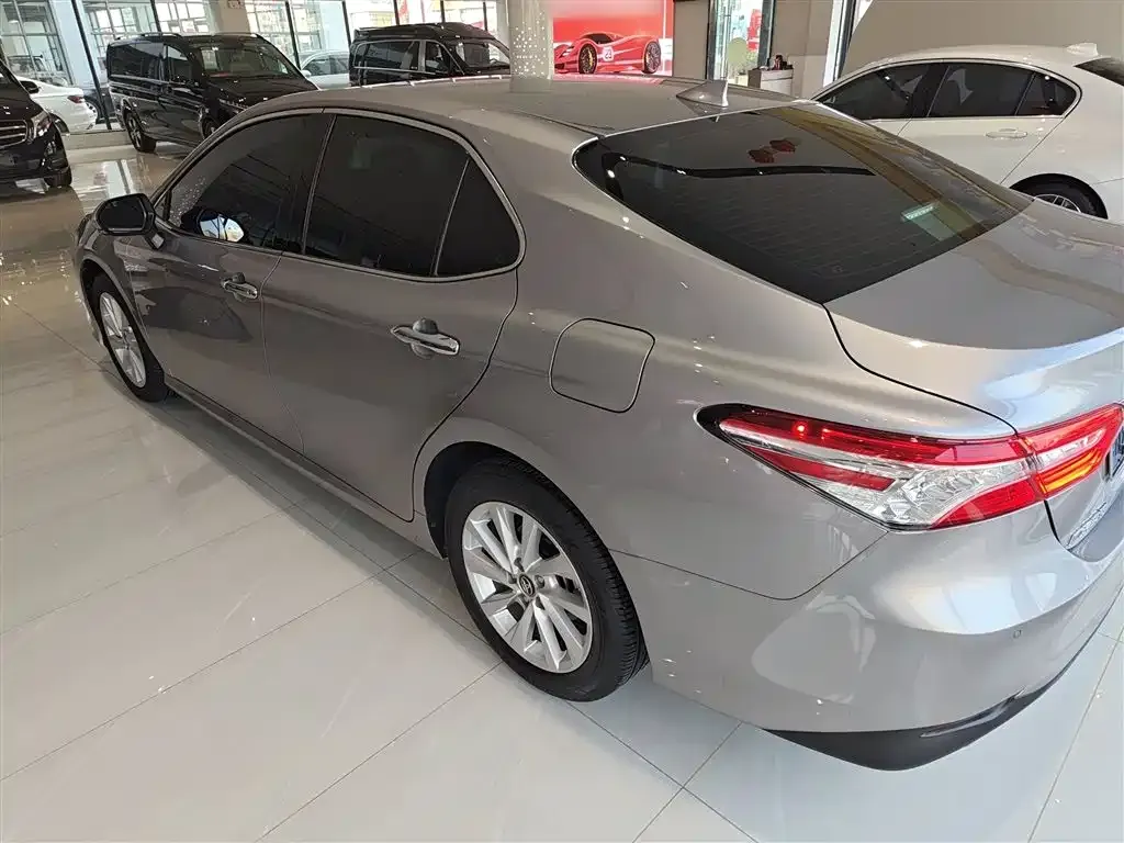 Toyota Camry 2021 из CN, фото 5