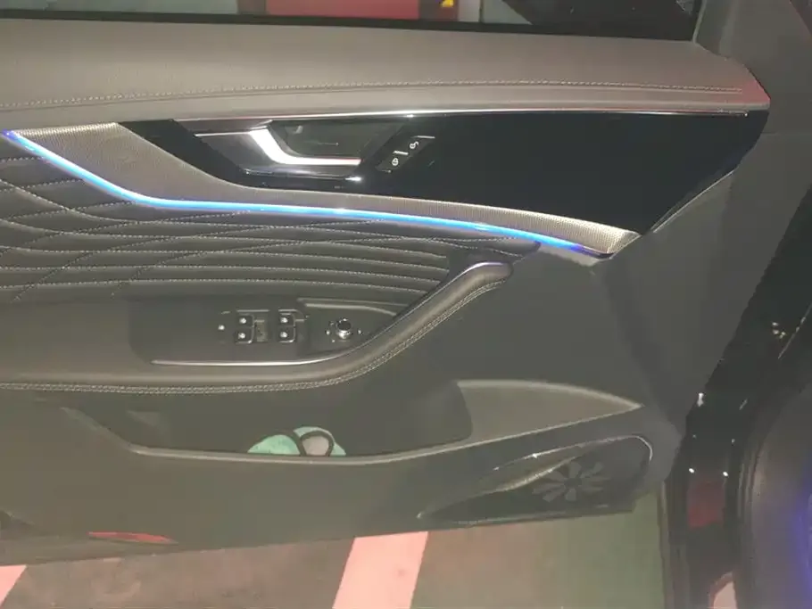 Hongqi HS5 2022 из CN, фото 2