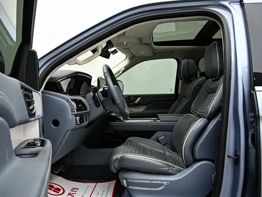 Lincoln Navigator 2021 из CN, фото 10