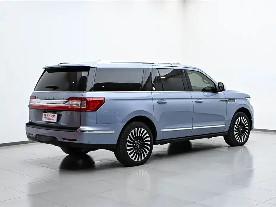 Lincoln Navigator 2021 из CN, фото 2