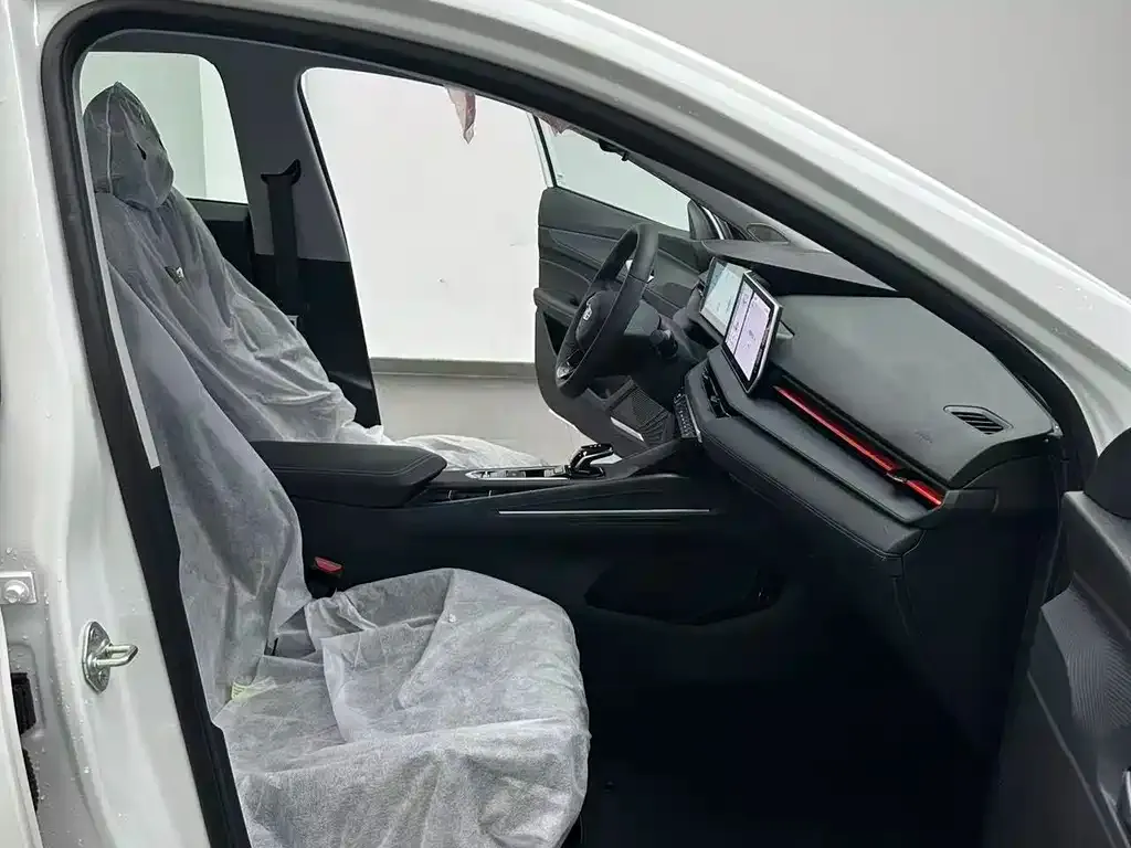 Geely Binrui 2025 из CN, фото 6
