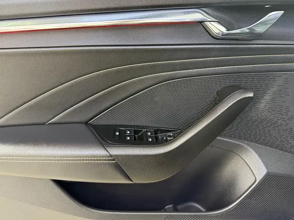 Skoda Octavia 2021 из CN, фото 7