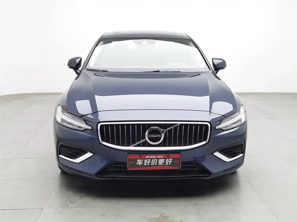 Volvo S60 2021 из CN, фото 3