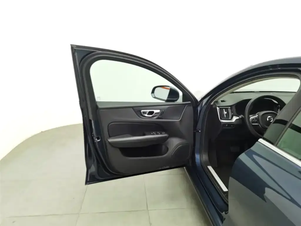 Volvo S60 2021 из CN, фото 5