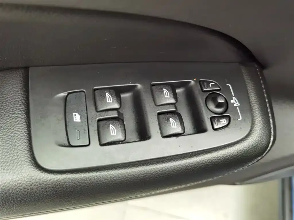 Volvo S60 2021 из CN, фото 6