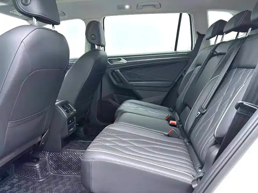 Volkswagen Tiguan L 2023 из CN, фото 5