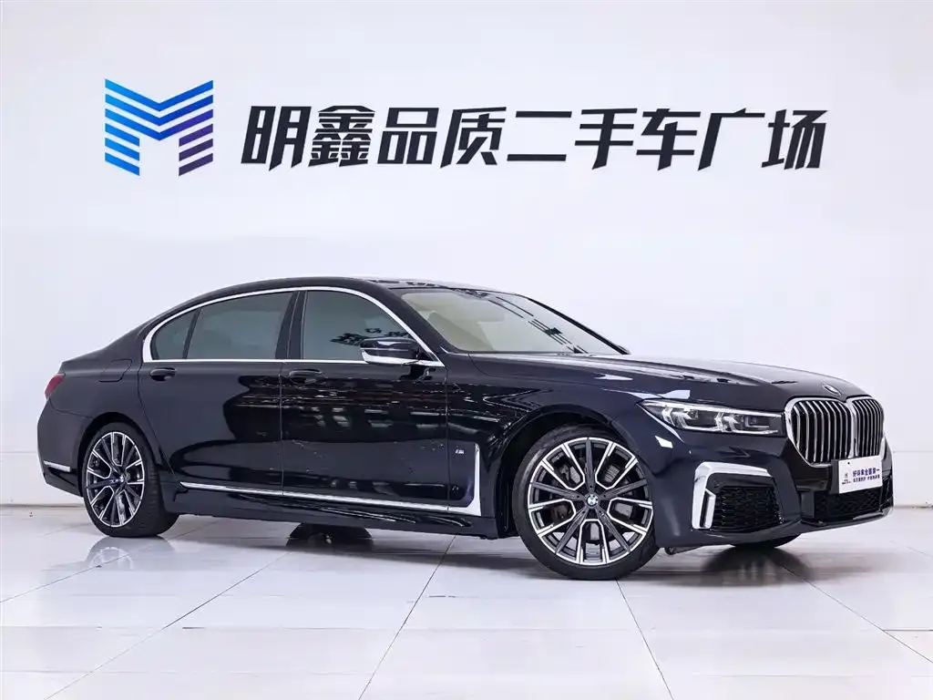 BMW 7 Series — фото 10