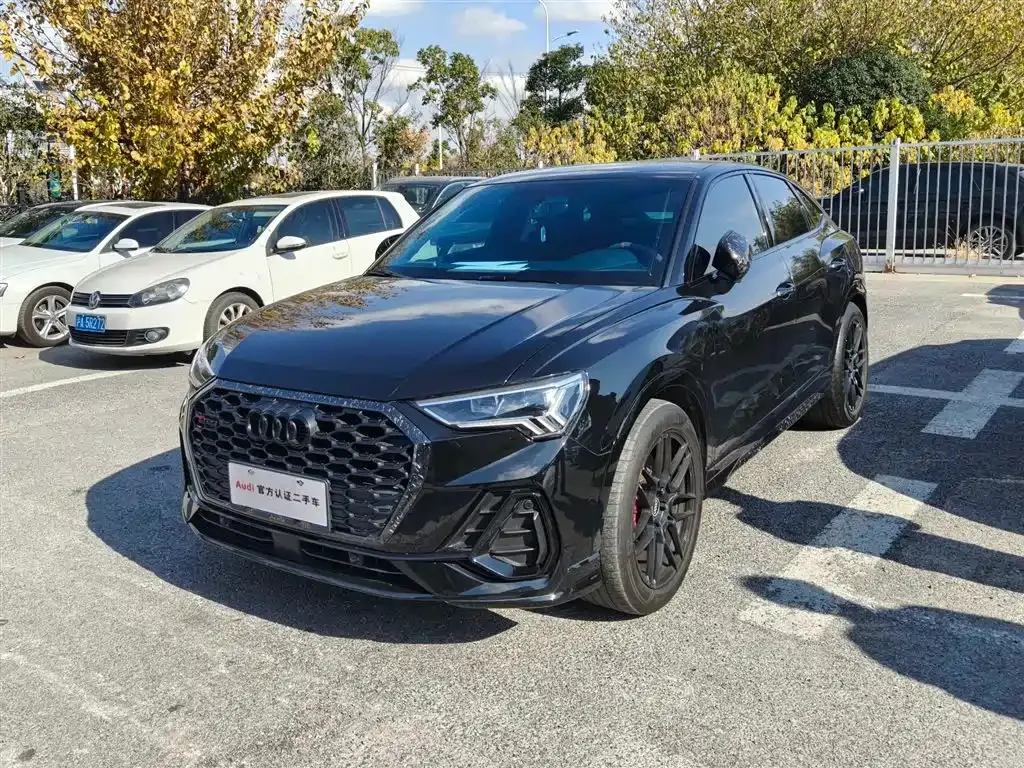 Audi Q3 Sportback — фото 1