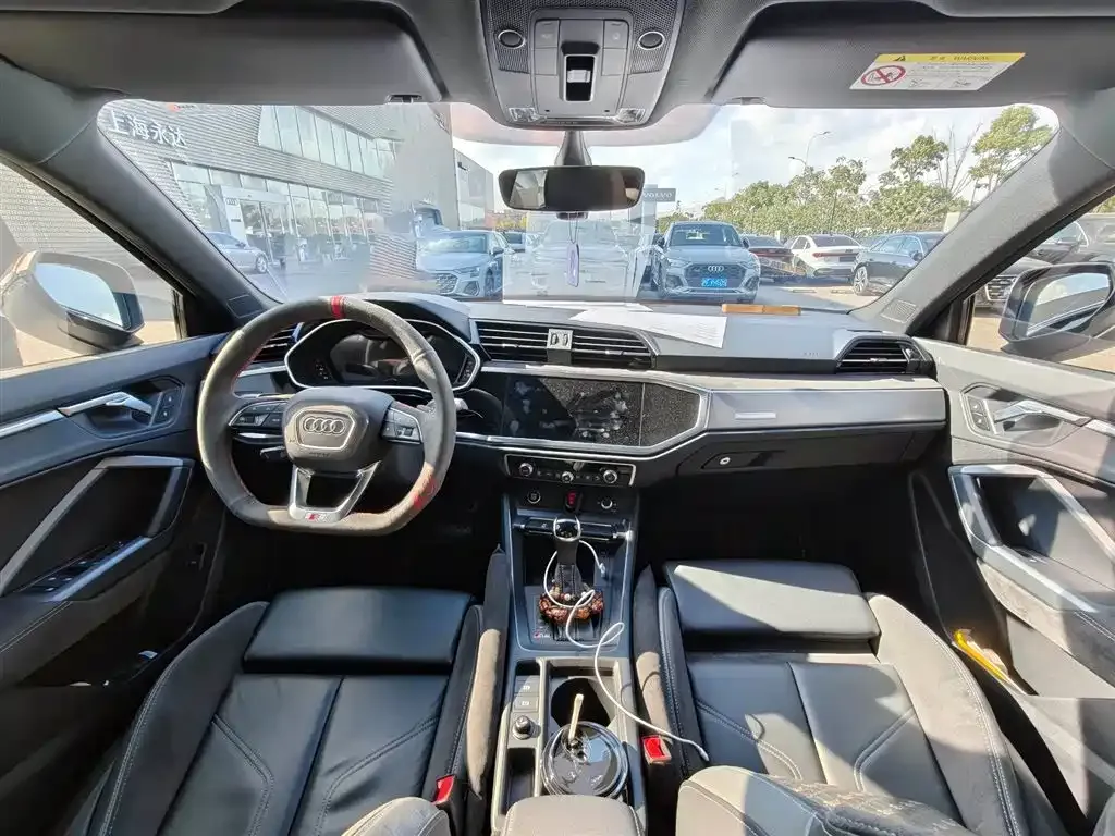 Audi Q3 Sportback — фото 5