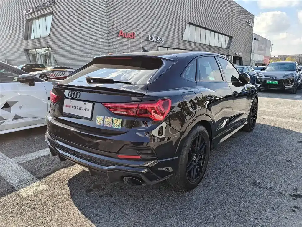 Audi Q3 Sportback — фото 9