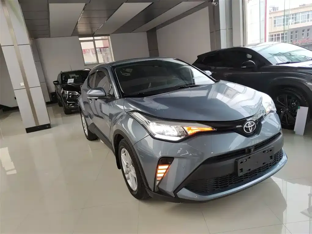 Toyota C-HR — фото 3