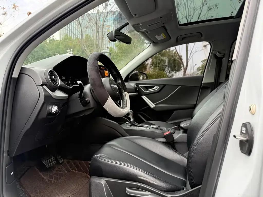 Audi Q2L 2021 из CN, фото 5