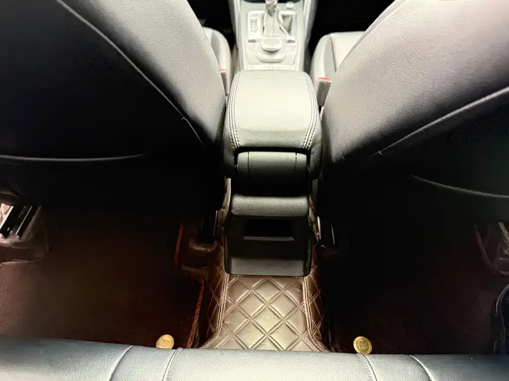 Audi Q2L 2021 из CN, фото 9