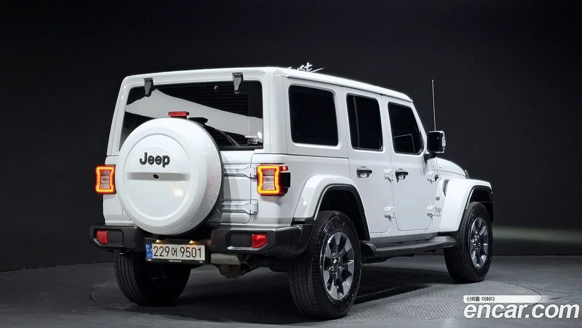 Jeep Wrangler — фото 2