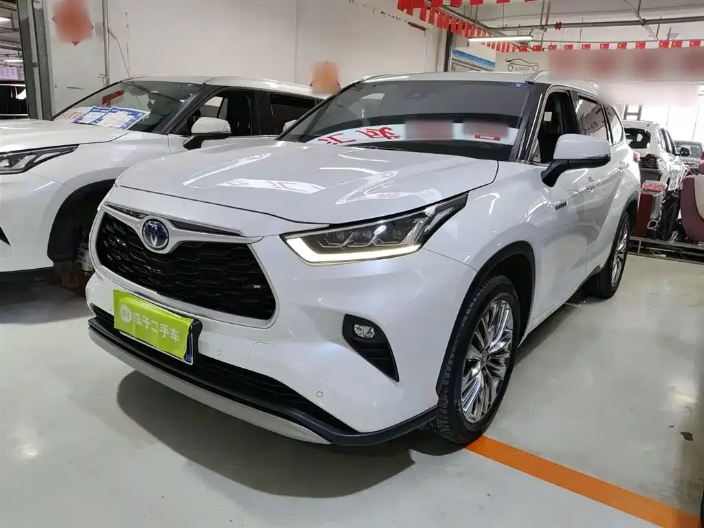 Toyota Highlander 2024 из CN, фото 2