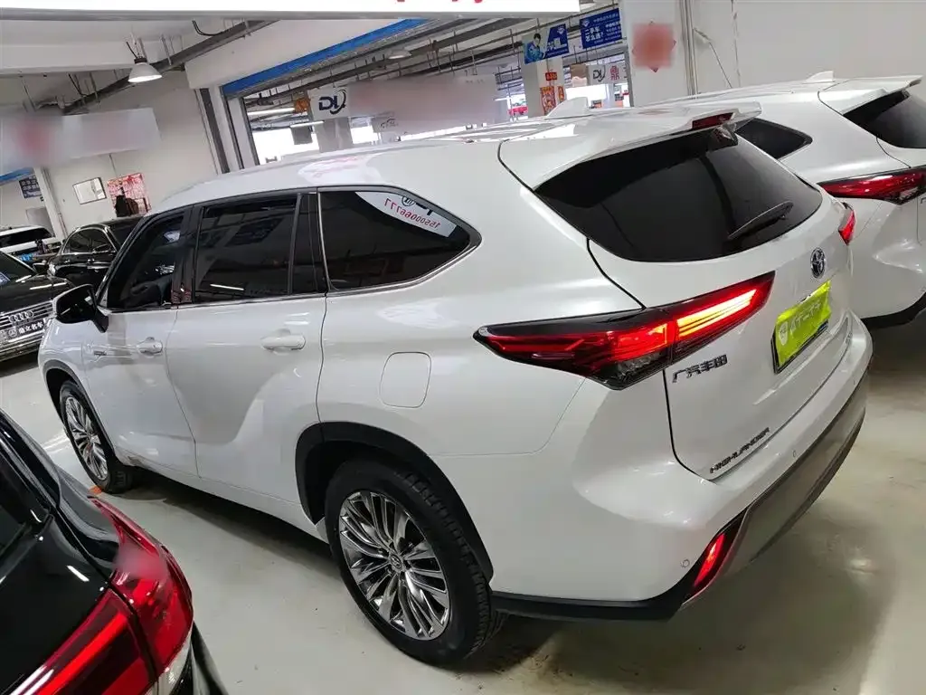 Toyota Highlander 2024 из CN, фото 7