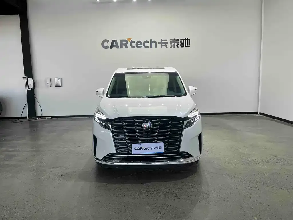 Buick GL8 2023 из CN, фото 10