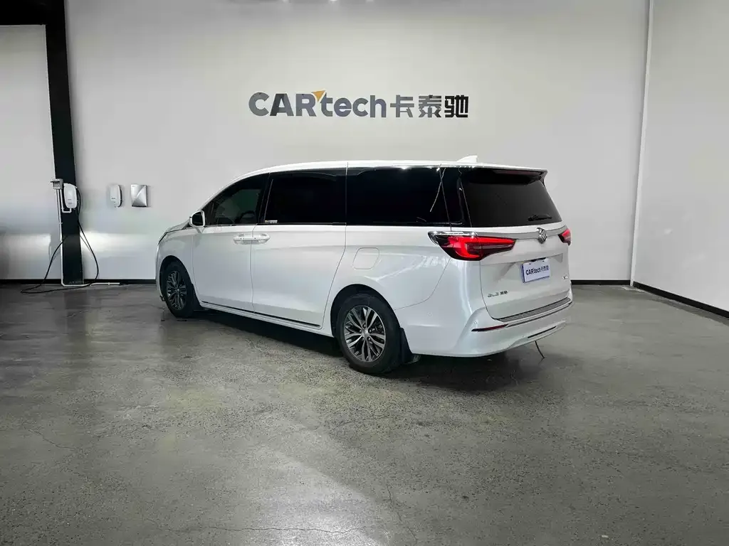 Buick GL8 2023 из CN, фото 7