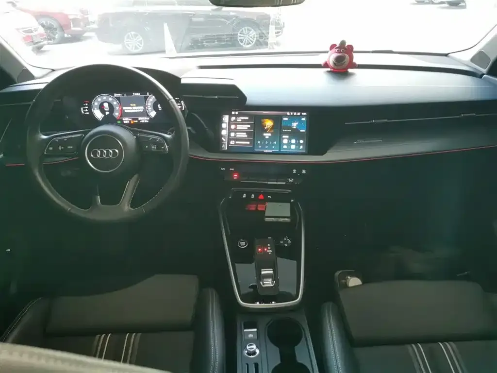 Audi A3 2024 из CN, фото 10