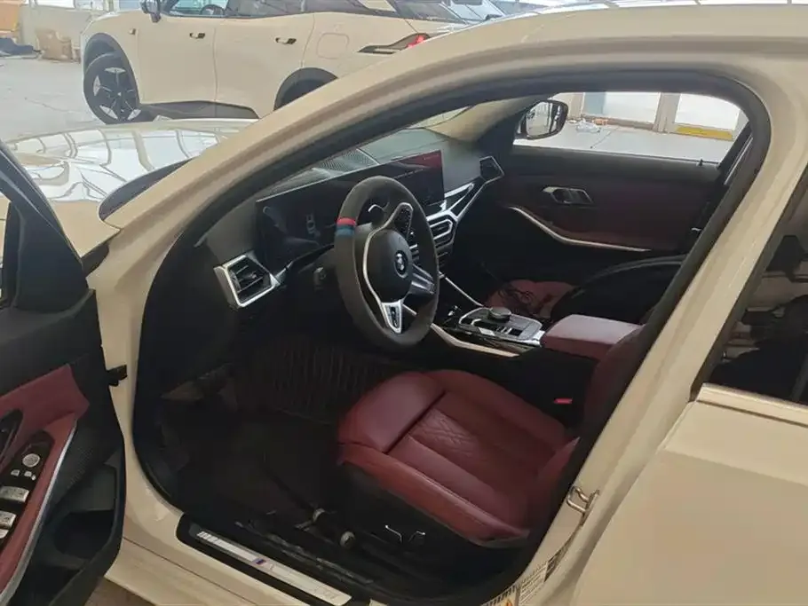 BMW 3 Series 2024 из CN, фото 7