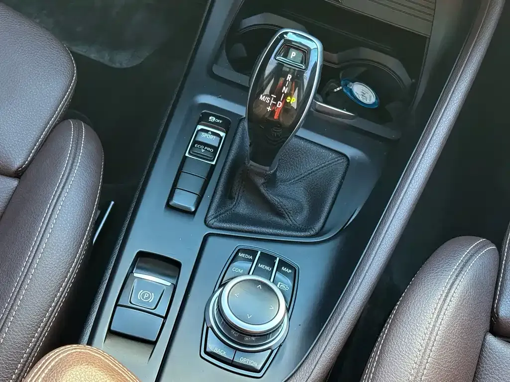 BMW X1 — фото 10
