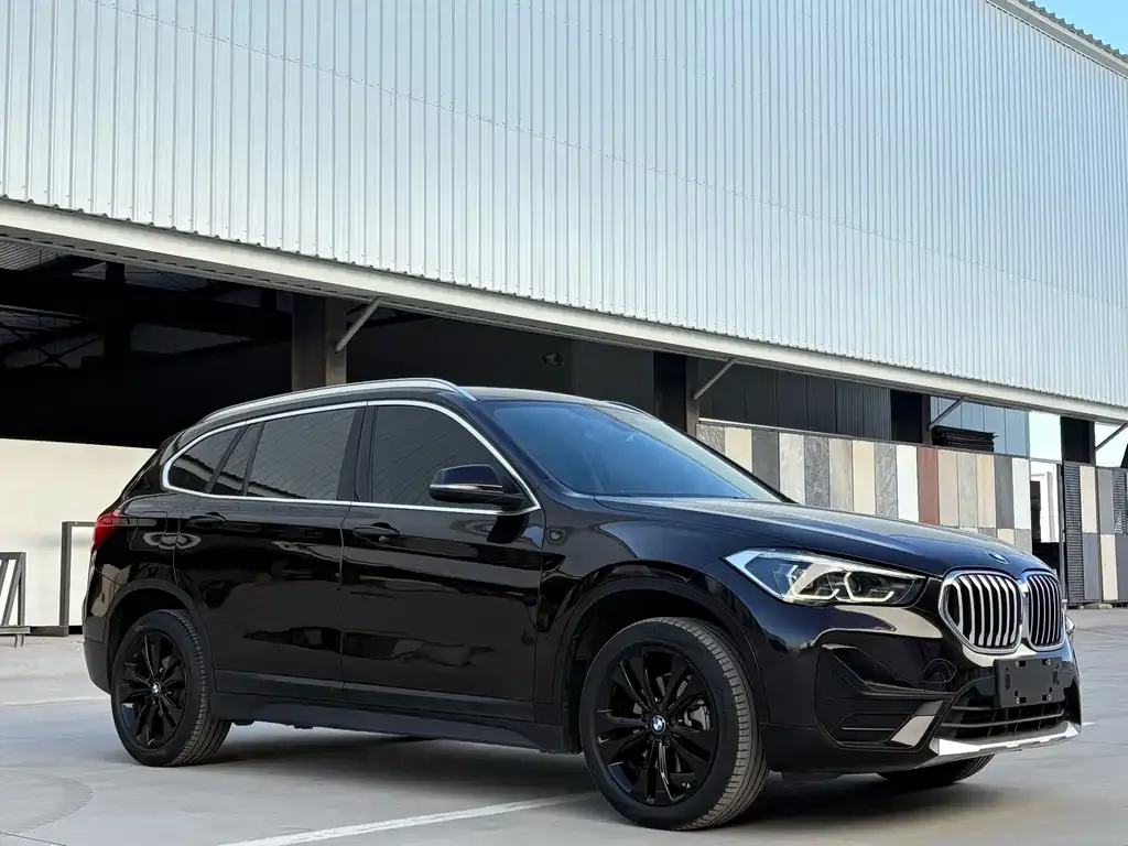 BMW X1 — фото 3