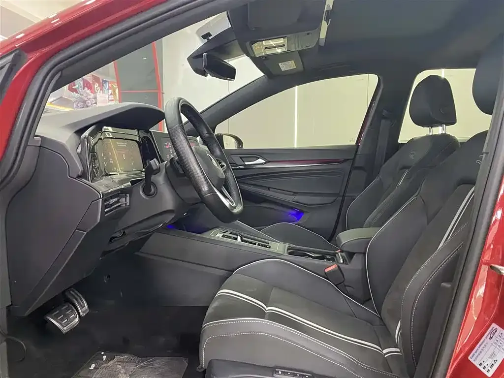 Volkswagen Golf 2021 из CN, фото 10