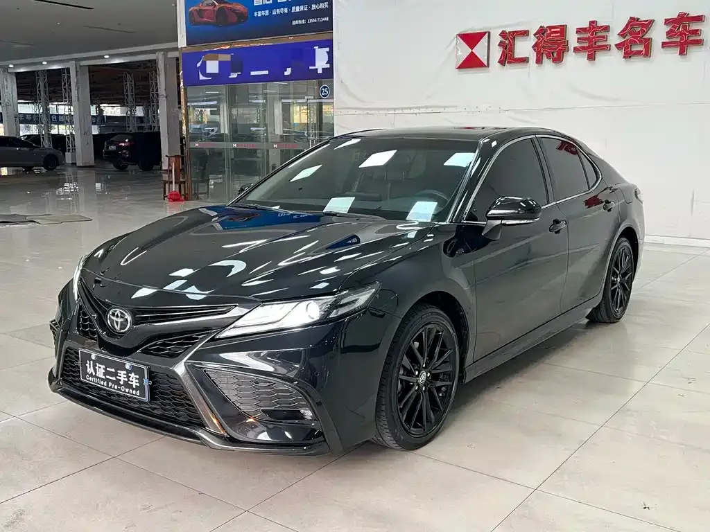 Toyota Camry 2023 из CN, фото 1