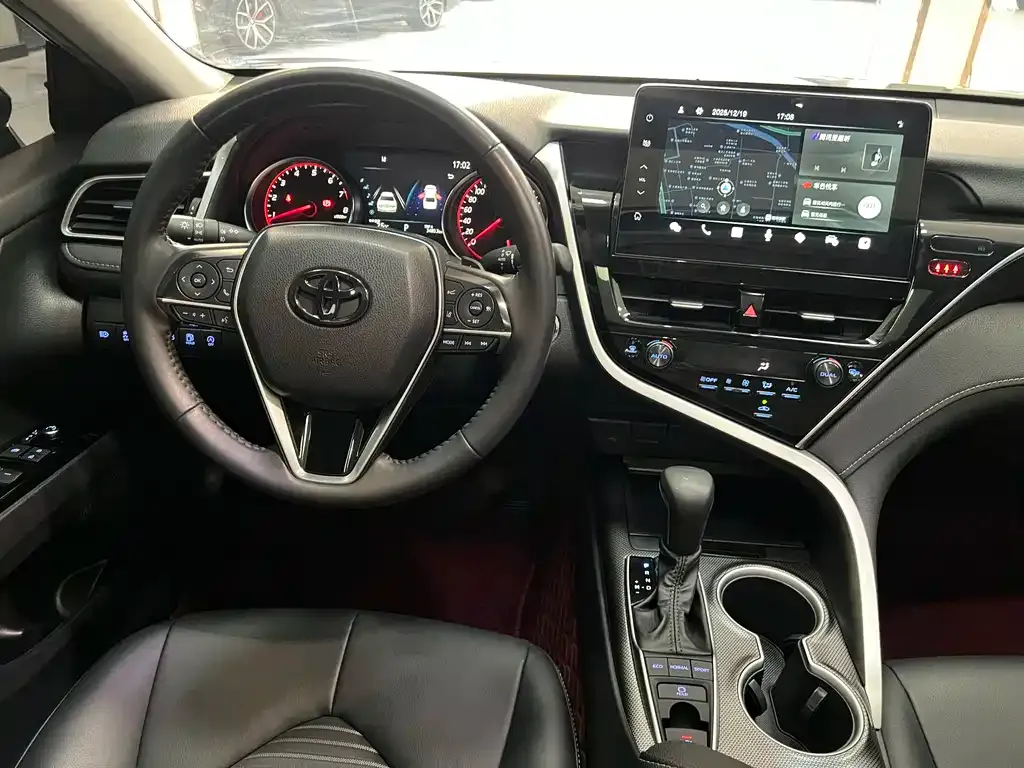 Toyota Camry 2023 из CN, фото 8