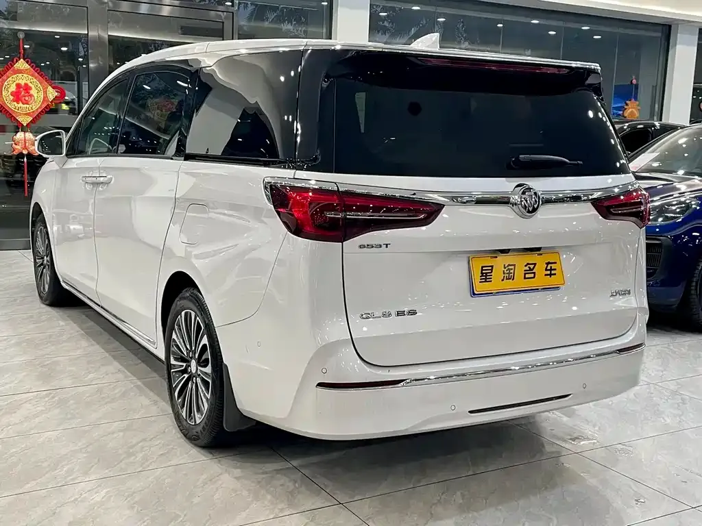 Buick GL8 2023 из CN, фото 2