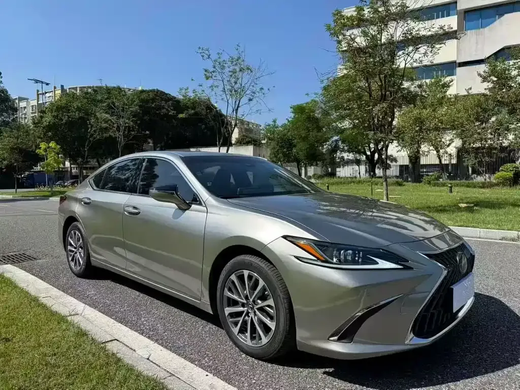 Lexus ES 2023 из CN, фото 9