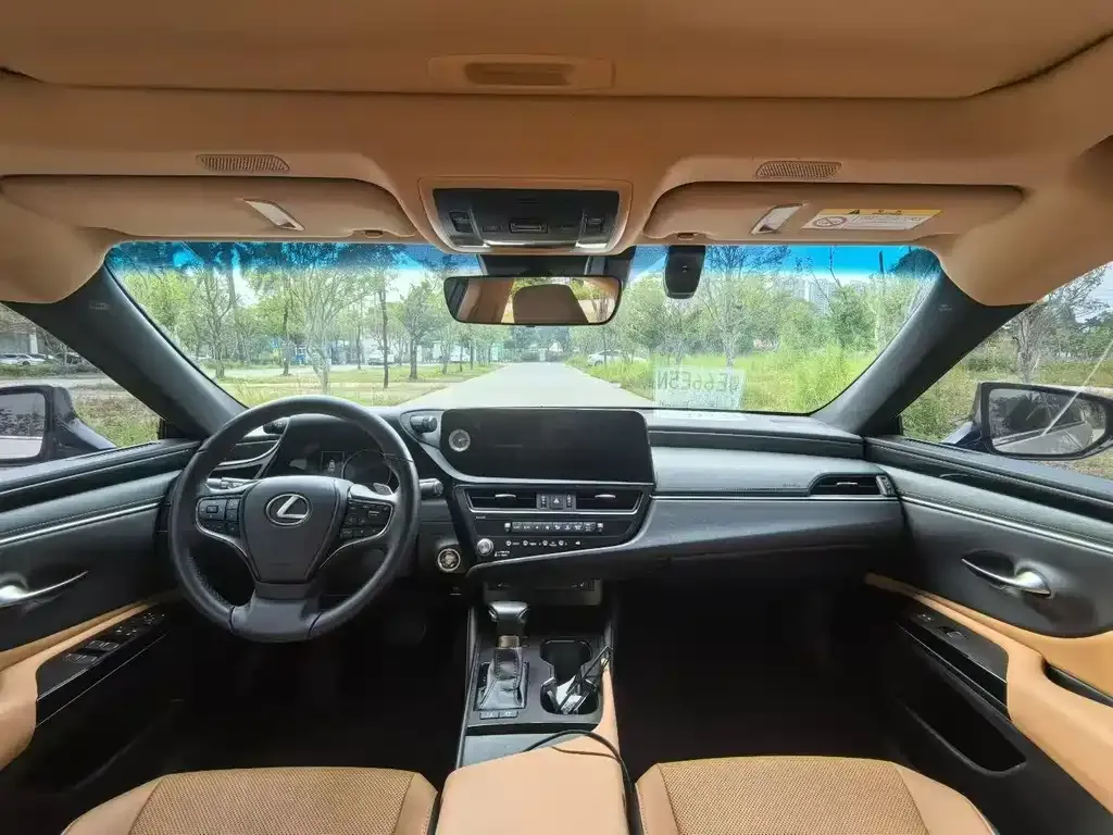 Lexus ES 2023 из CN, фото 3