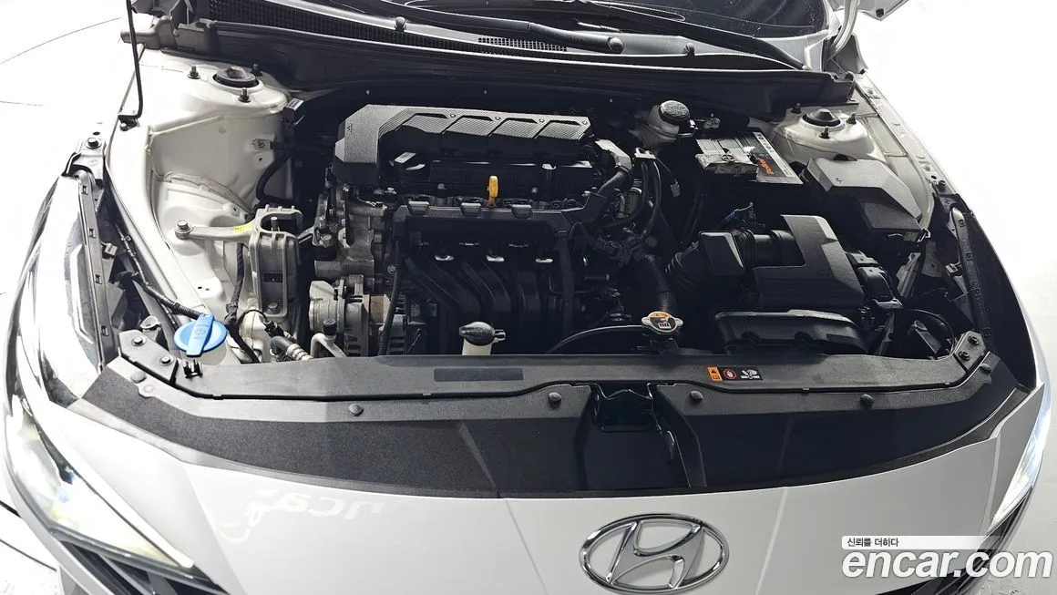 Hyundai AVANTE — фото 2